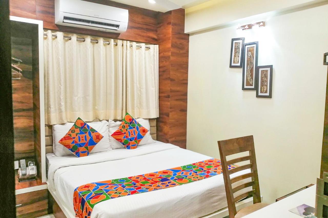 Hotel Radana Vashi Navimumbai Navi Mumbai Exteriör bild