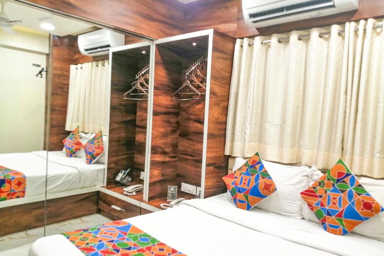 Hotel Radana Vashi Navimumbai Navi Mumbai Exteriör bild
