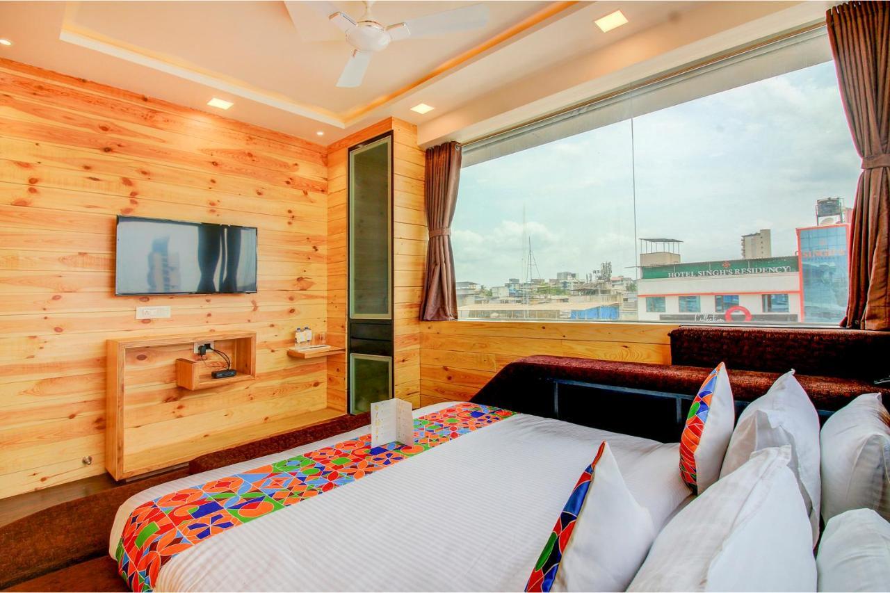 Hotel Radana Vashi Navimumbai Navi Mumbai Exteriör bild