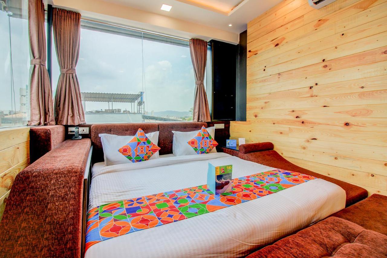 Hotel Radana Vashi Navimumbai Navi Mumbai Exteriör bild