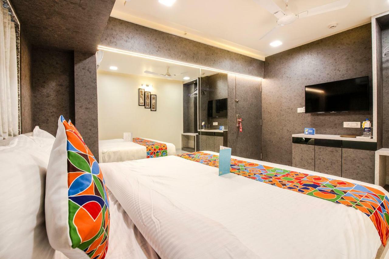 Hotel Radana Vashi Navimumbai Navi Mumbai Exteriör bild
