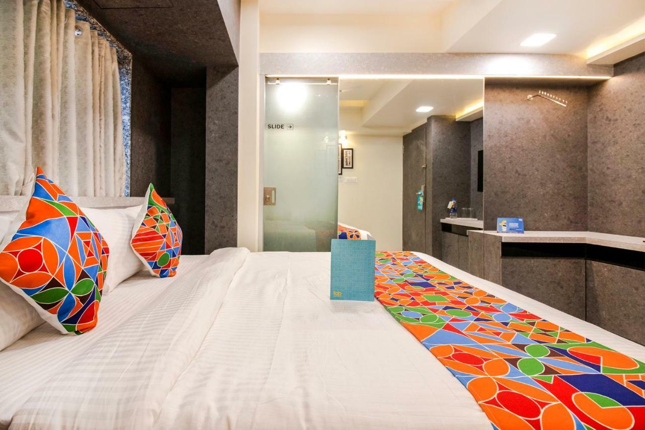 Hotel Radana Vashi Navimumbai Navi Mumbai Exteriör bild